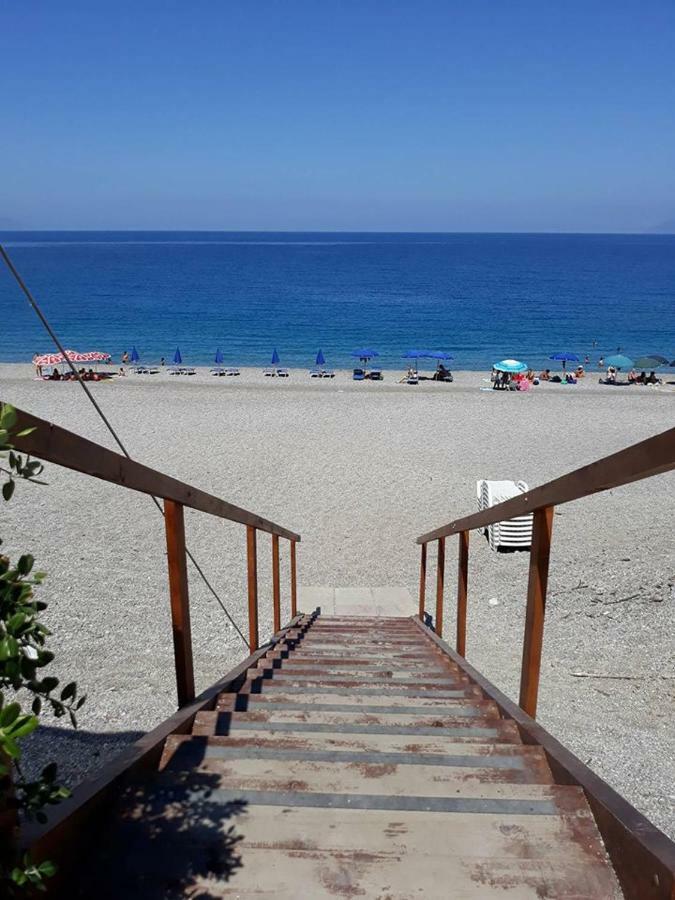 La Casetta Alla Tonnara 밀라초 외부 사진